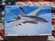 images/productimages/small/FA-18E VFA-137 Kestrels Hasegawa 1;48 nw.voor.jpg